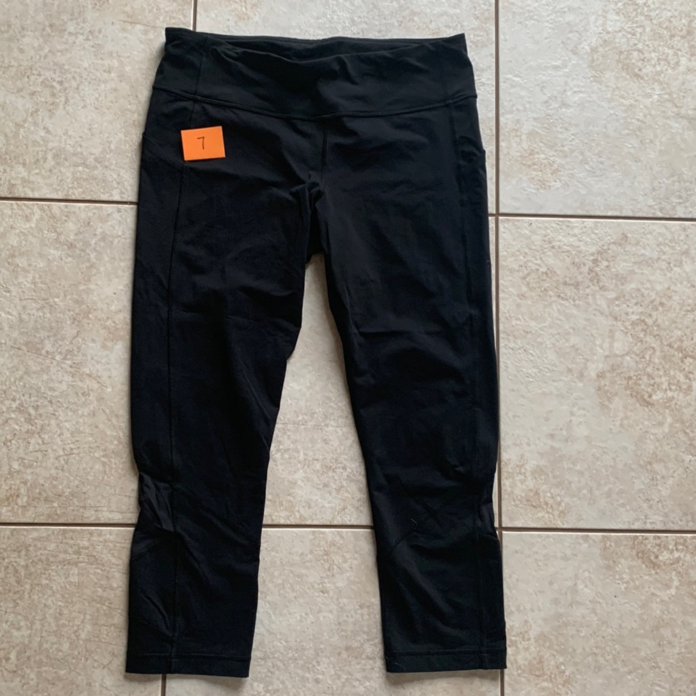 Lululemon Capri tights.